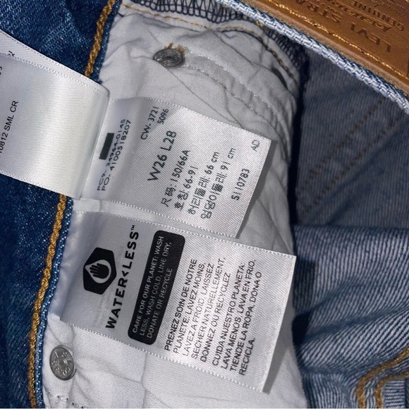 Levi's Wedgie Straight Oxnard Drive Distressed High Rise Jeans Sz 26 × 28 EUC - Picture 9 of 16